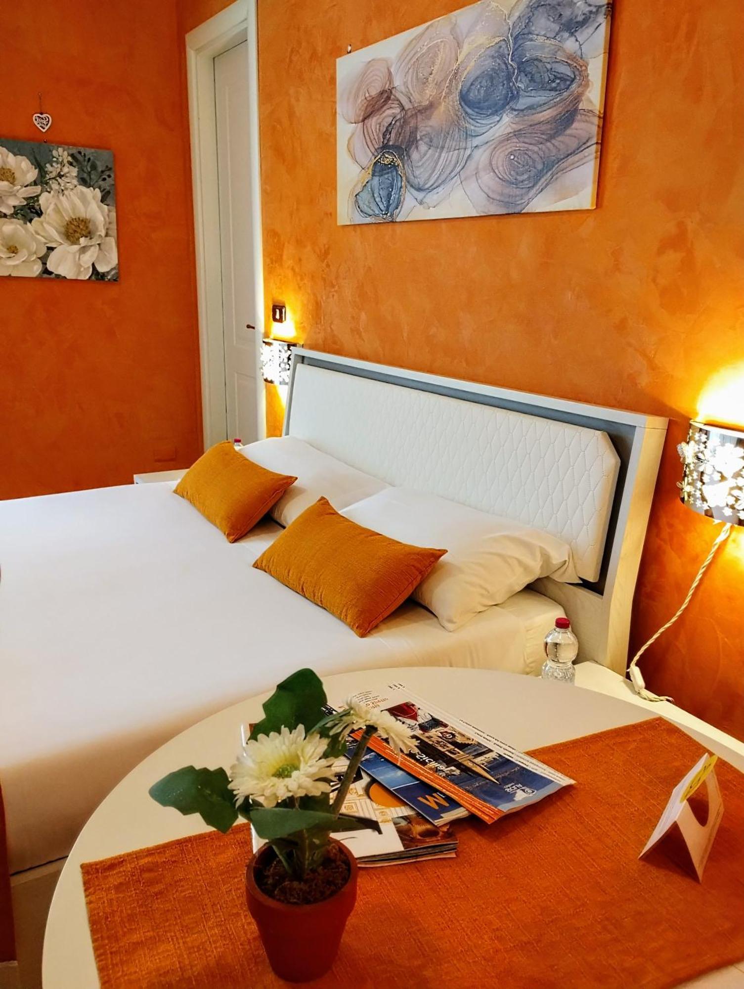 Suleima B&B Messina Centro Buitenkant foto