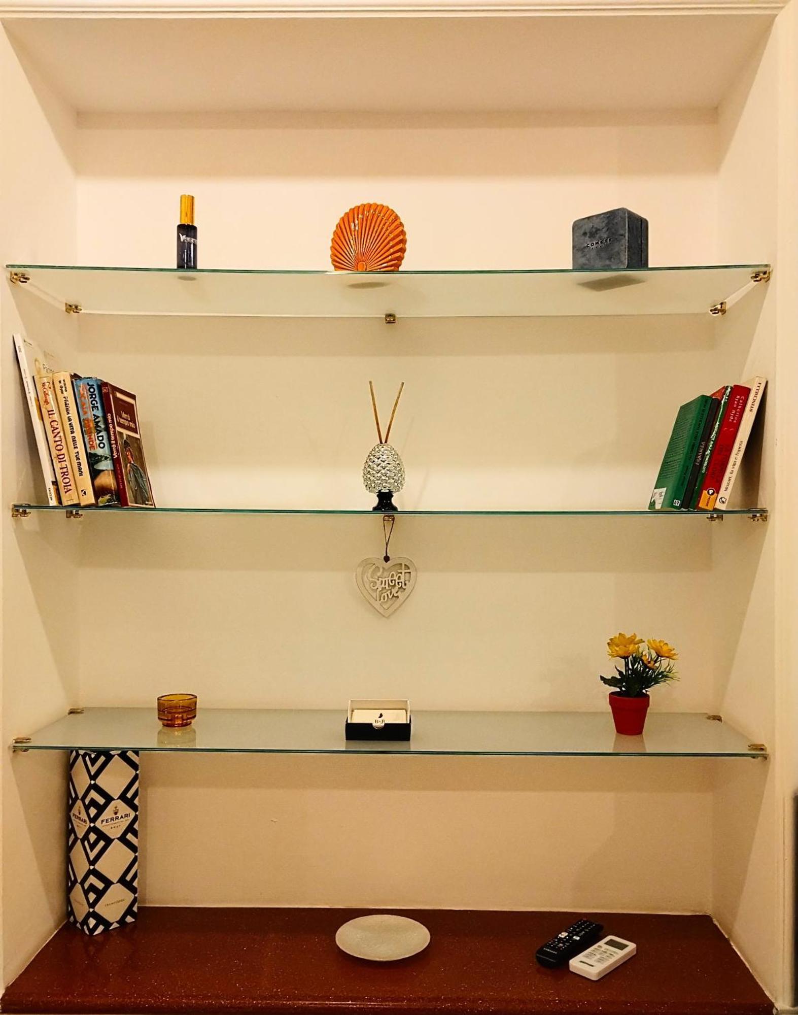 Suleima B&B Messina Centro Buitenkant foto