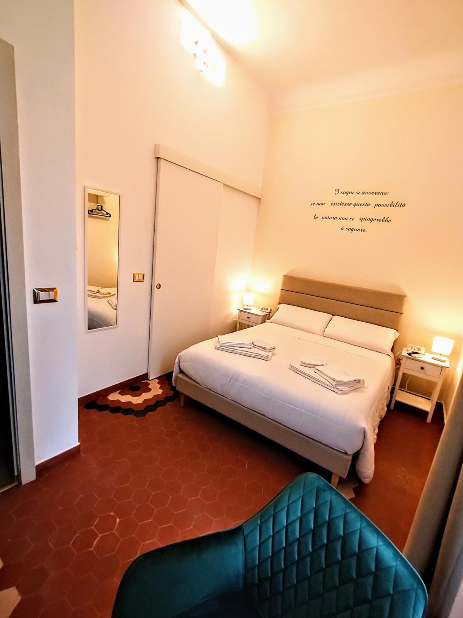 Suleima B&B Messina Centro Buitenkant foto