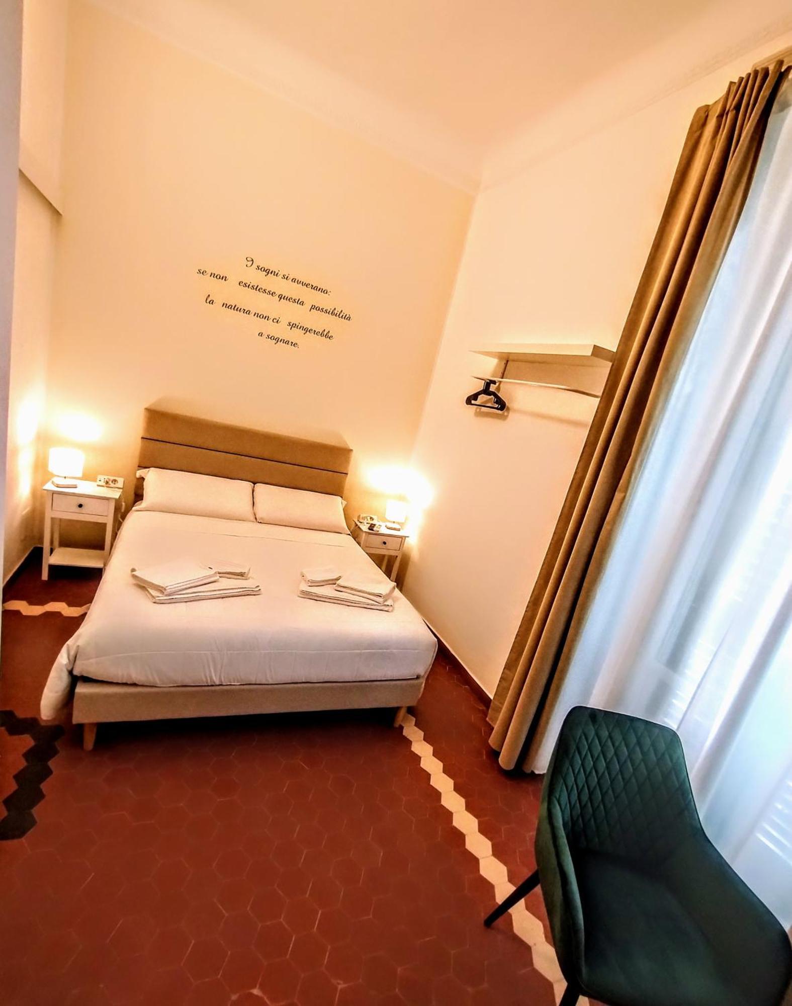 Suleima B&B Messina Centro Buitenkant foto