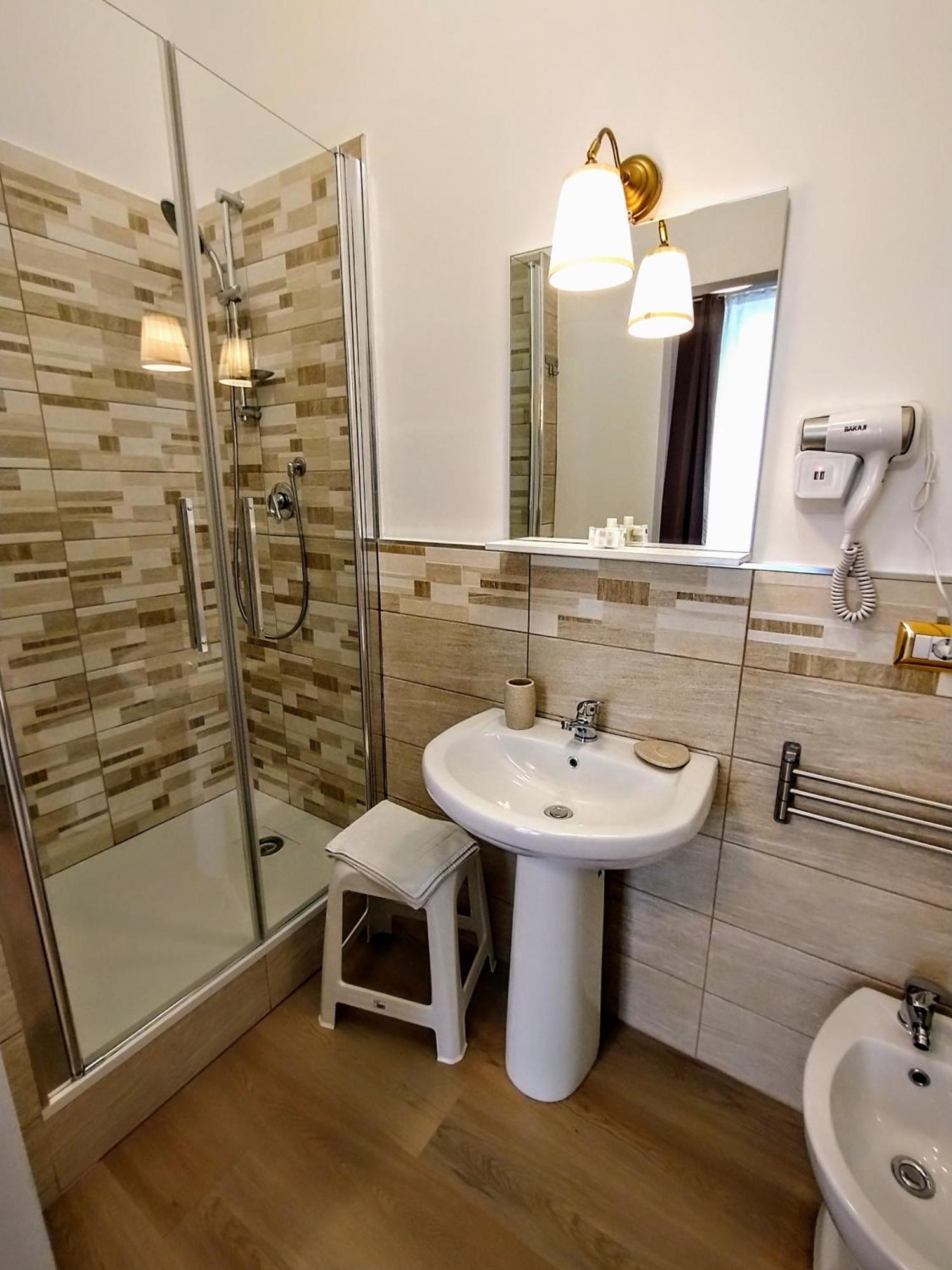 Suleima B&B Messina Centro Buitenkant foto